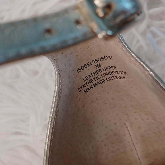 Steve Madden Isobel Metallic Gold Clear Lucite Wedge Sandals Size 6,9, & 10 NWOB - Picture 15 of 16